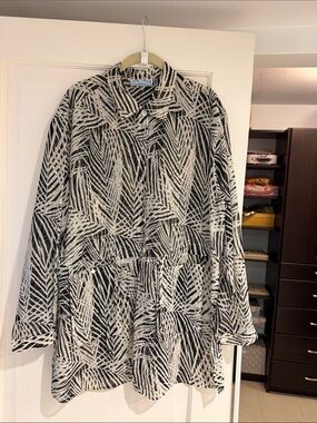 Black & White Long Sleeve Shirt Dress